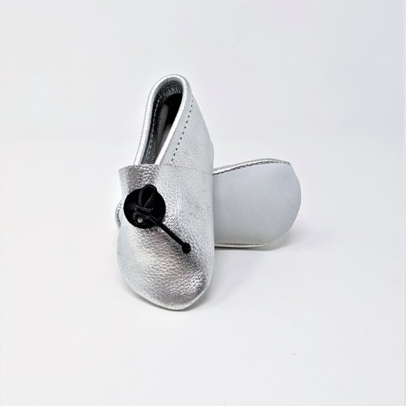 Baby / Toddler Silver Leather Mocassins Size 5, handmade in Morocco - Picture 5 of 8